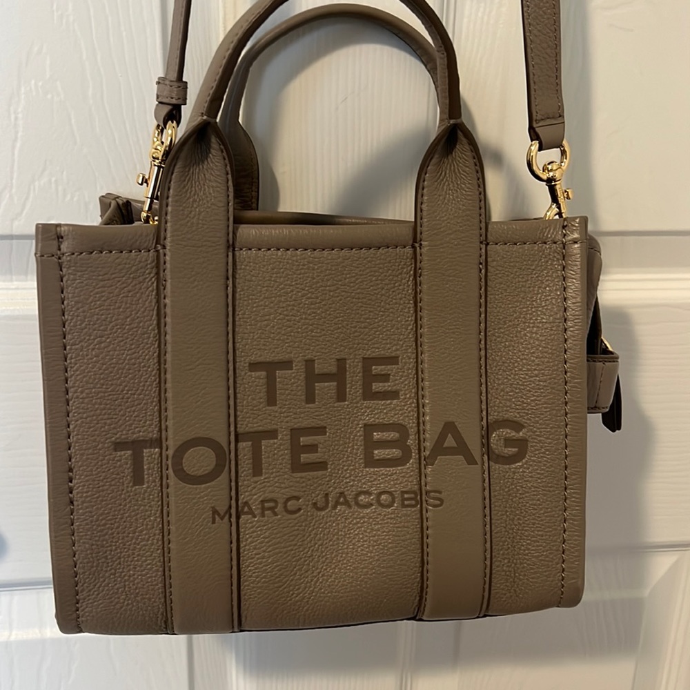Marc Jacobs Leather The Tote Bag